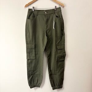 Ardene’s Women’s Green Cargo Pants